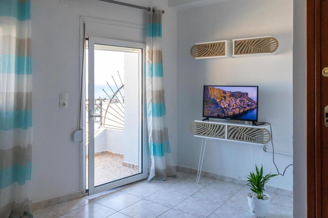 Lovely Sea View Apartment At The Heart Of The Town 이라피트라 외부 사진